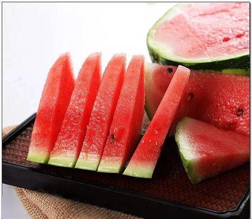 河北哪个学校吃瓜了,校园“吃瓜”事件引关注